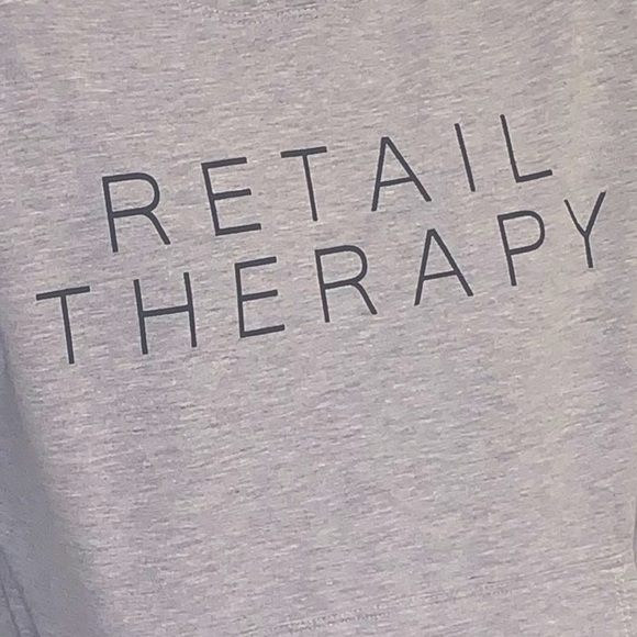 • Avon Hoodie “RETAIL THERAPY• XS • - Picture 6 of 8